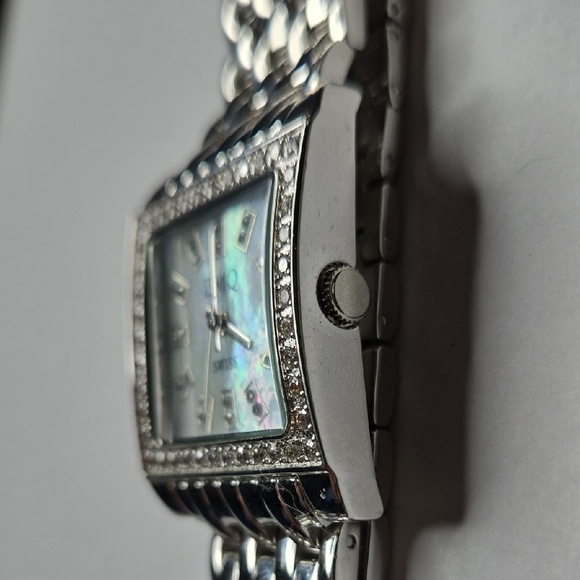 DMQ Ladies Watch - Untested‎ - Picture 5 of 9